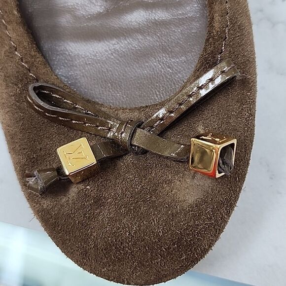 Authentic Louis Vuitton Brown Suede Slip on Flats Size 36 - Picture 2 of 5